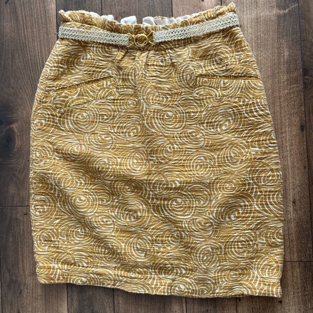 Elegant Gold Patterned Skirt with Belt Anthropologie